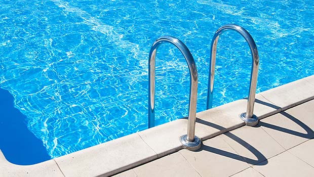 IoT Looking After the Water Quality of Swimming Pools