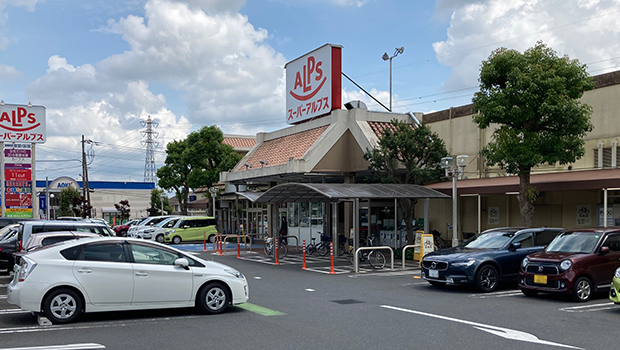 駐車場誘導の効率化で交通誘導員を半減